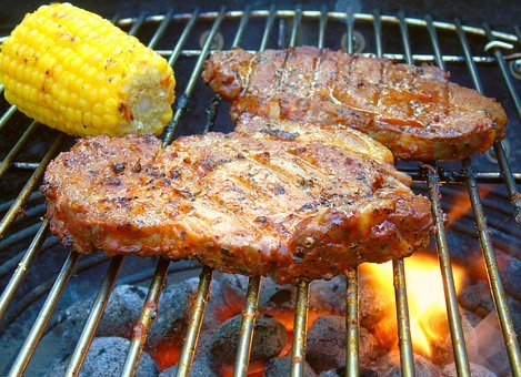 Featured Post Image - Easy Charcoal Grilling For Beginners