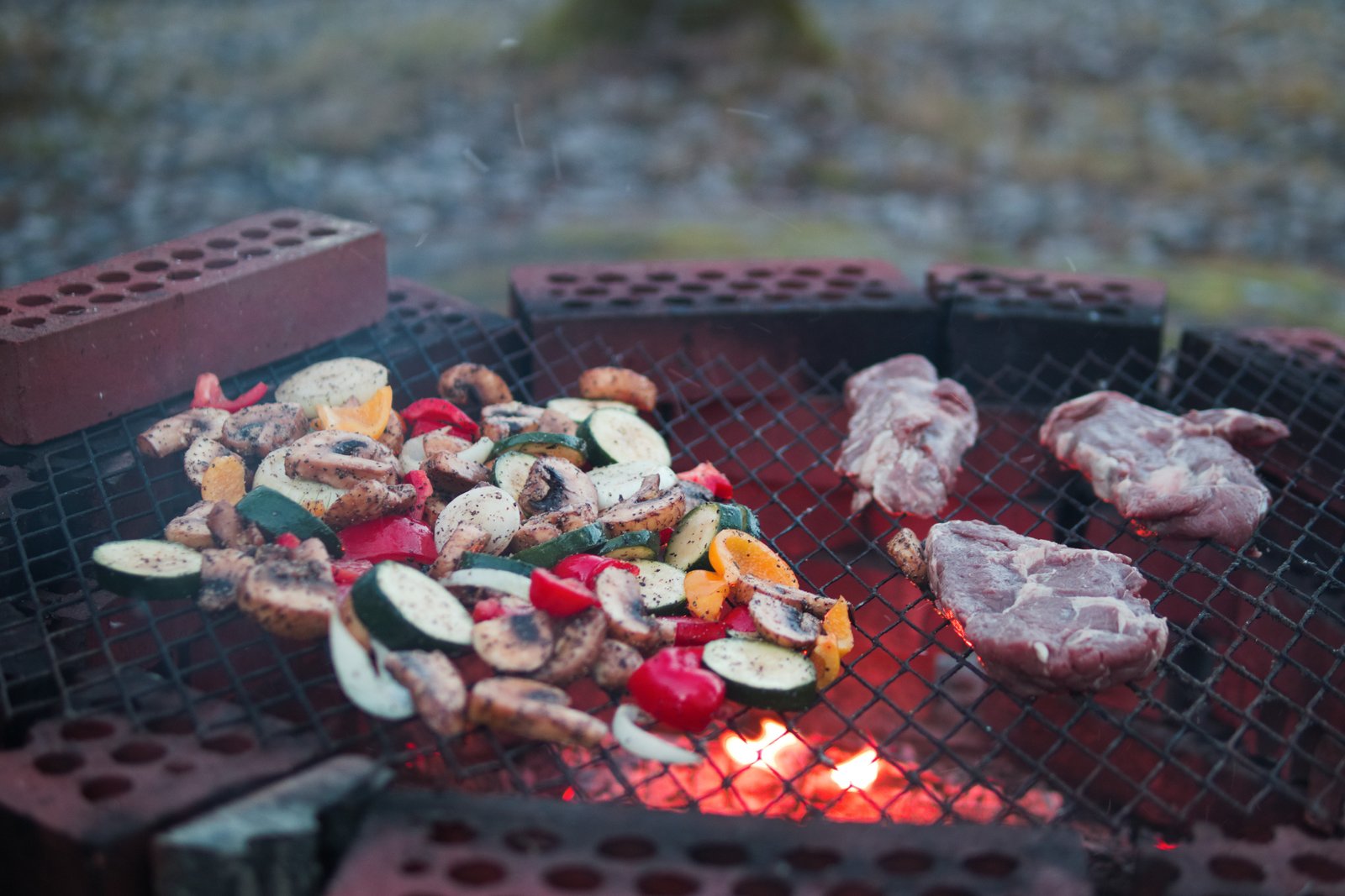5 benefits of charcoal grilling